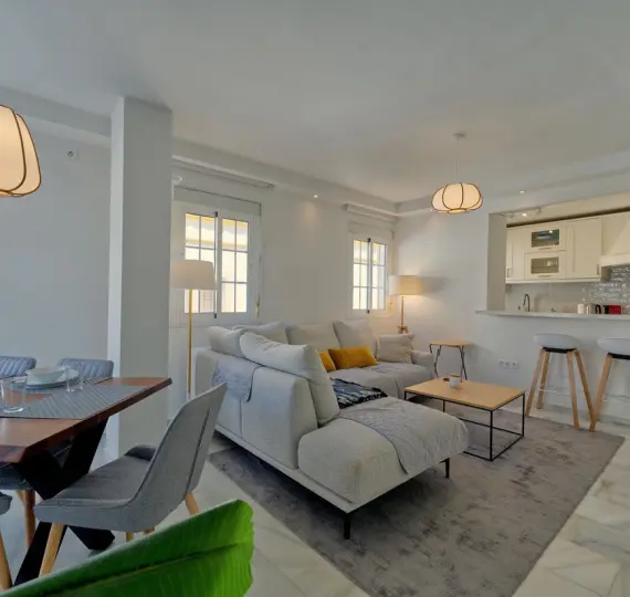 Long-term rent of penthouse in Marbella