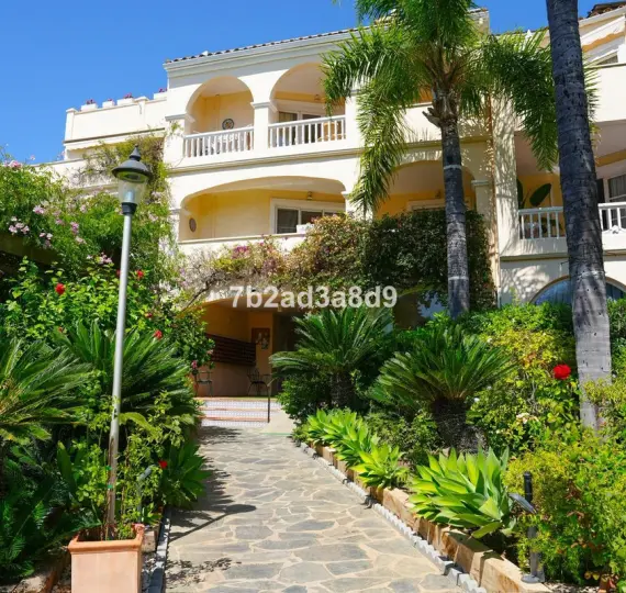 Long-term rent of middle floor apartment in El Paraiso