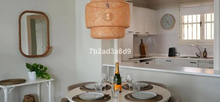 Long-term rent of middle floor apartment in El Paraiso 4