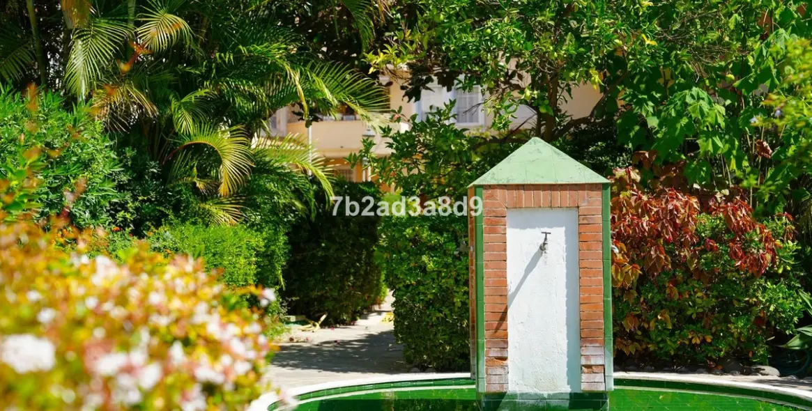 Long-term rent of middle floor apartment in El Paraiso 12