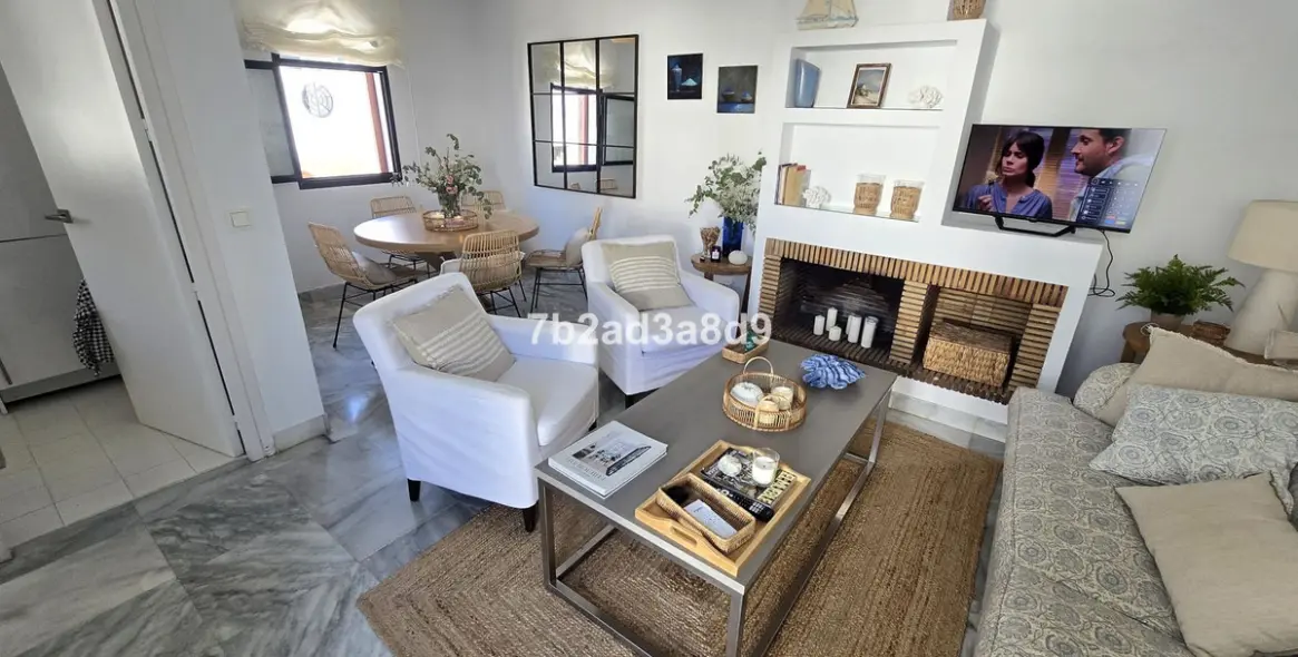 Long-term rent of townhouse in New Golden Mile 1