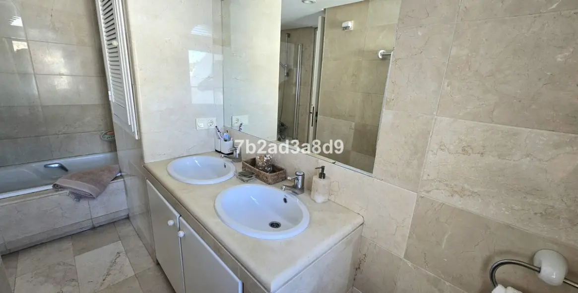 Long-term rent of townhouse in New Golden Mile 12