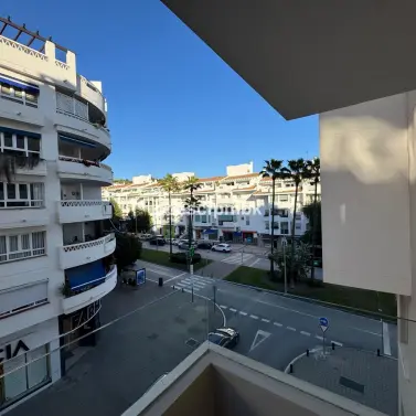 Долгосрочная аренда апартаментов на среднем этаже в La Campana