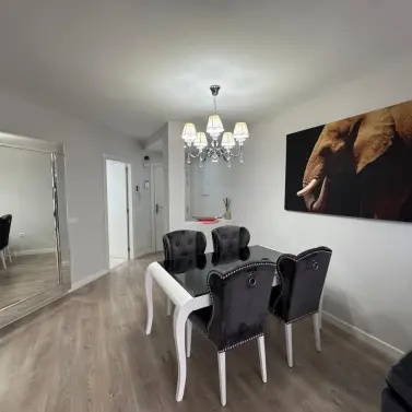Alquiler a largo plazo de apartamento en planta media en La Campana