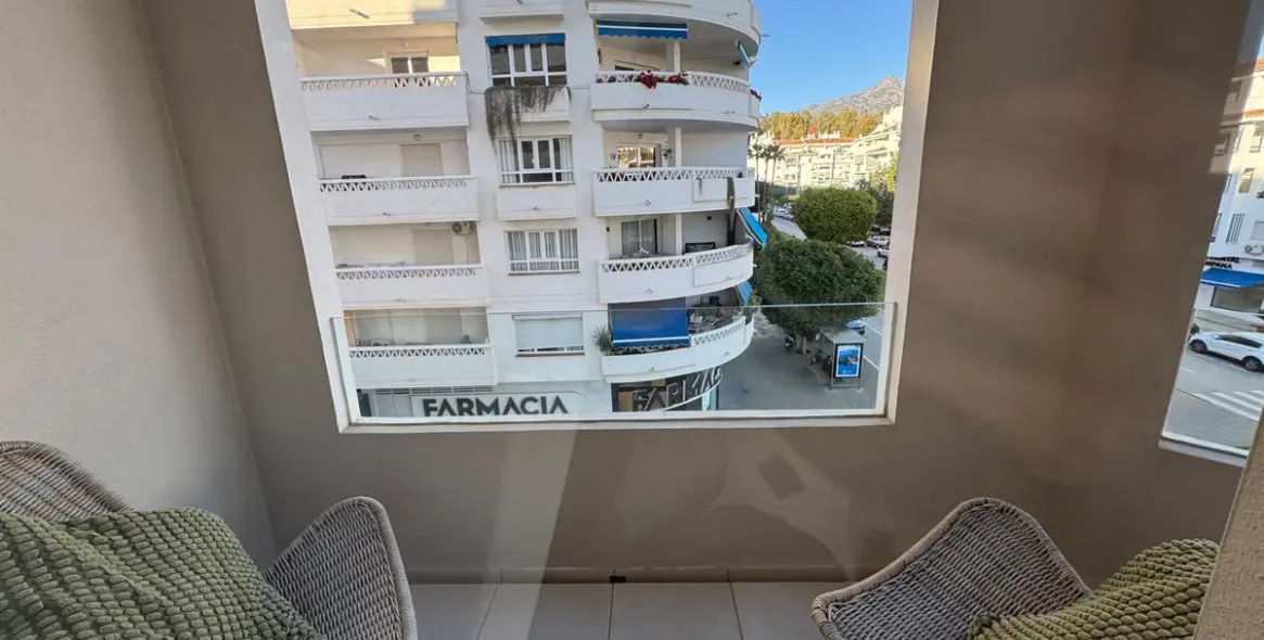 Alquiler a largo plazo de apartamento en planta media en La Campana 10