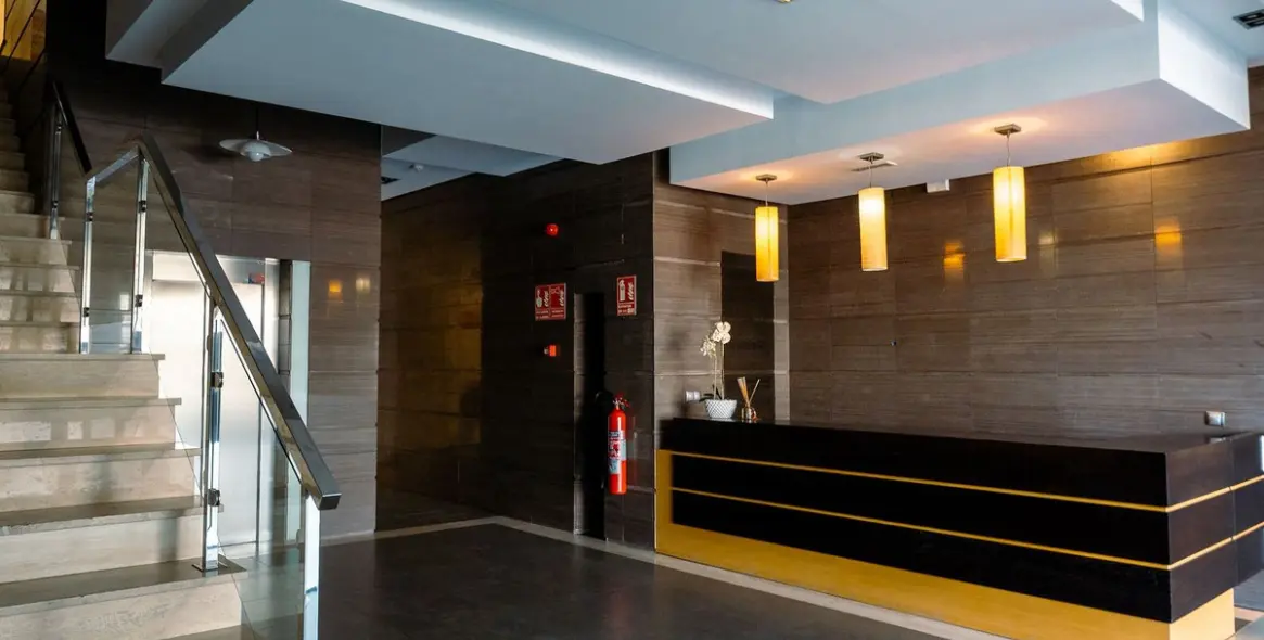 Long-term rent of office in Estepona 3