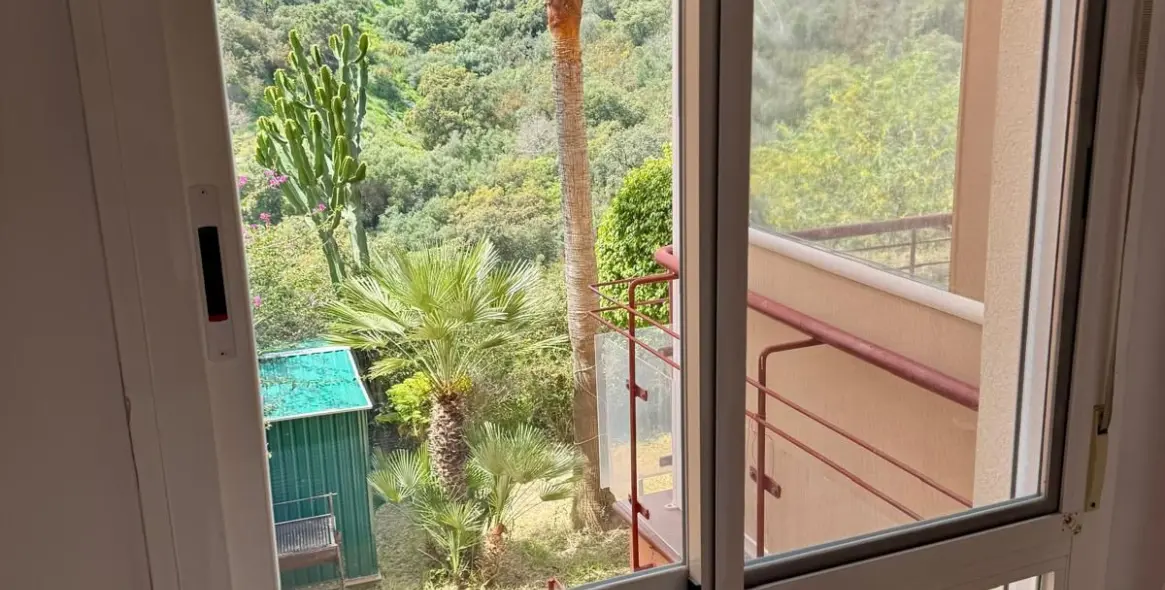 Long-term rent of semi-detached house in Estepona 2