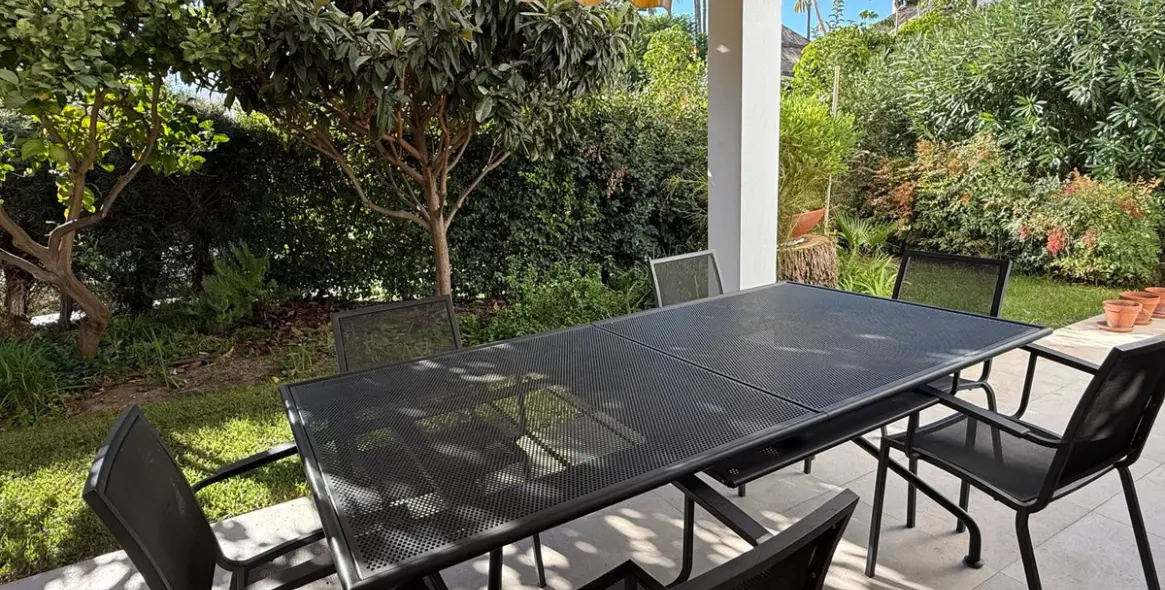 Long-term rent of ground floor apartment in Estepona 12