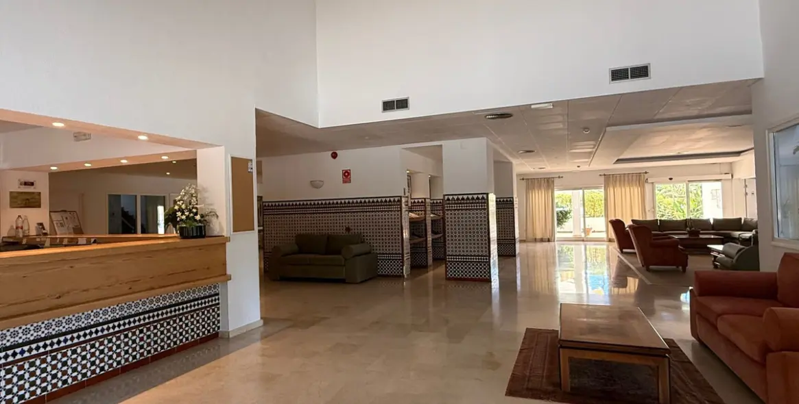 Long-term rent of ground floor apartment in Estepona 20