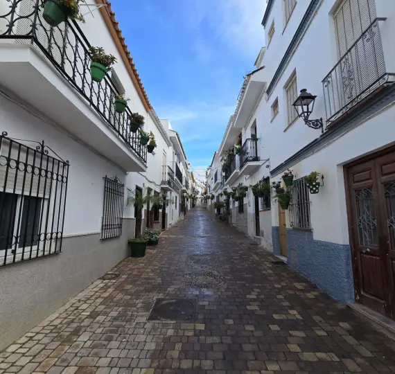 Long-term rent of townhouse in Estepona
