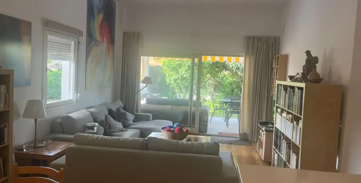 Долгосрочная аренда апартаментов на первом этаже в Atalaya 4