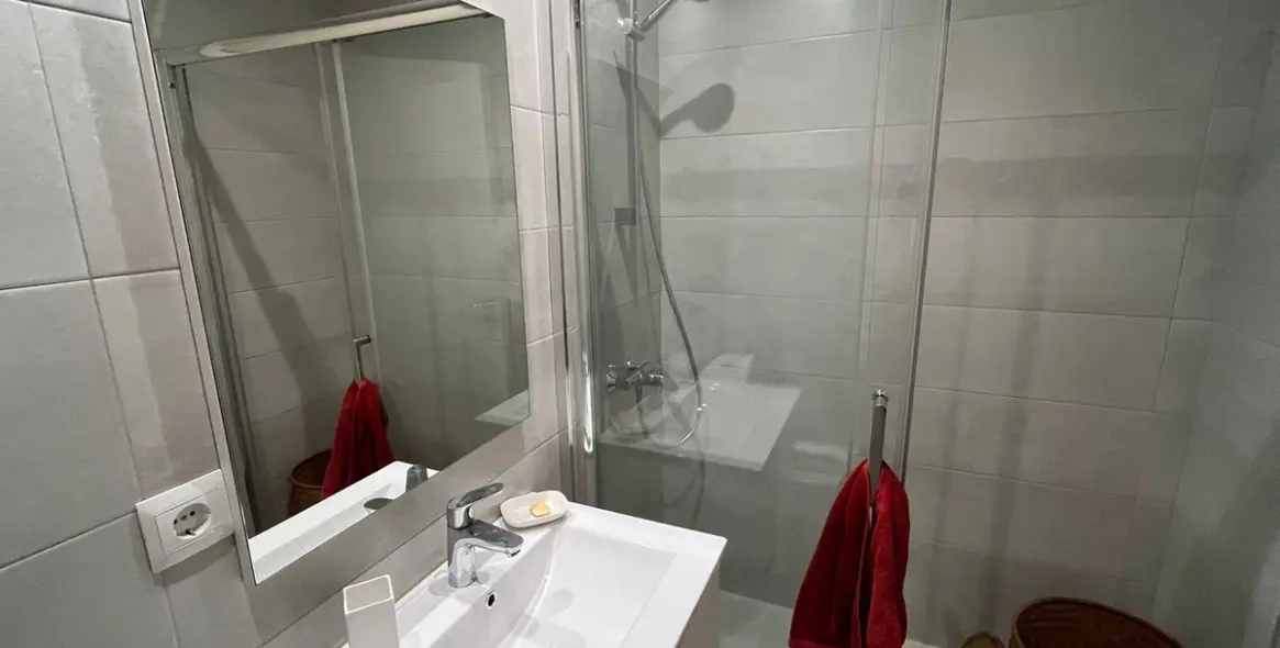 Долгосрочная аренда апартаментов на первом этаже в Atalaya 16