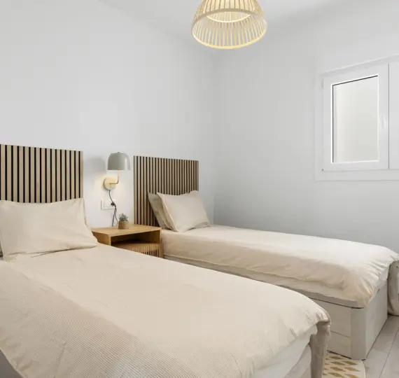 Долгосрочная аренда апартаментов на среднем этаже в Estepona