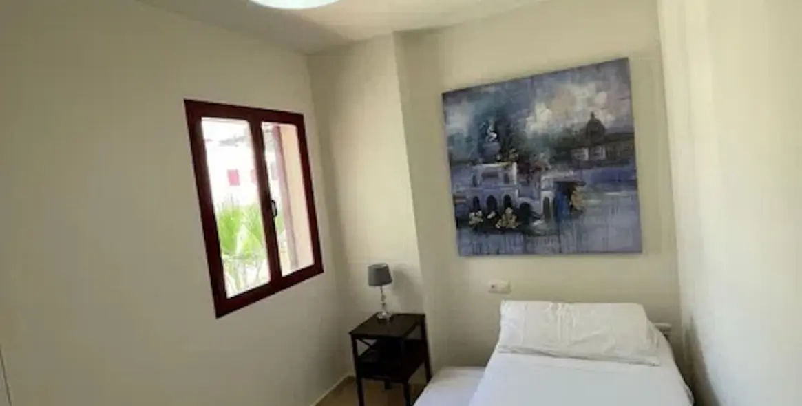 Long-term rent of penthouse in Casares 10