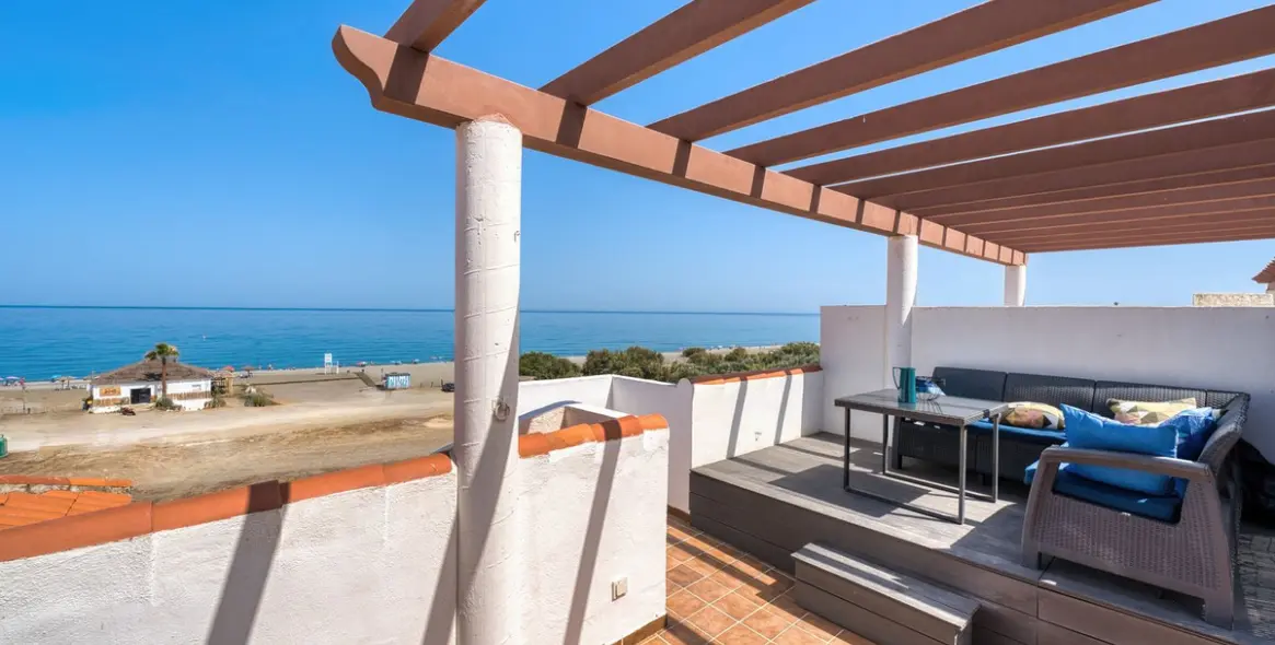 Long-term rent of penthouse duplex in Manilva 2