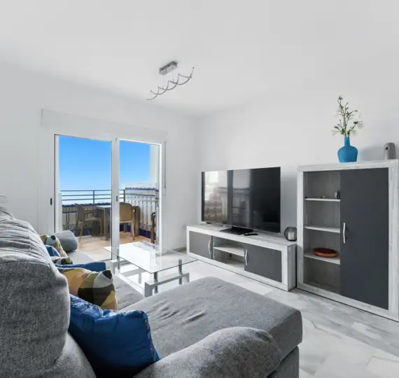 Долгосрочная аренда двухуровневого пентхауса в Manilva