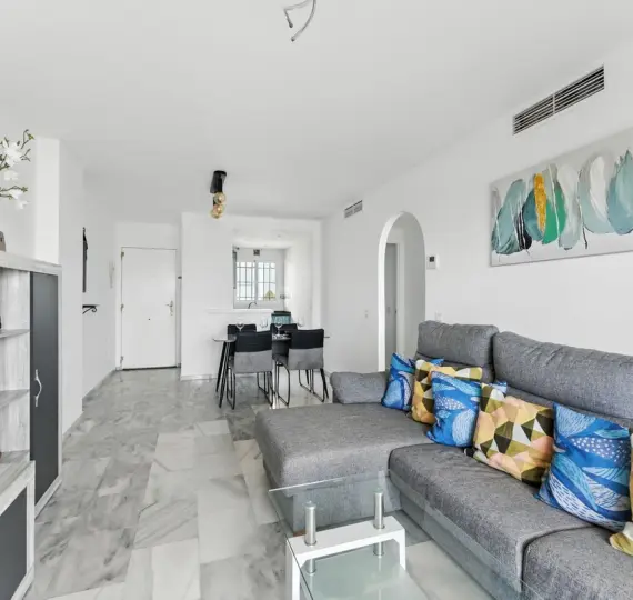 Долгосрочная аренда двухуровневого пентхауса в Manilva