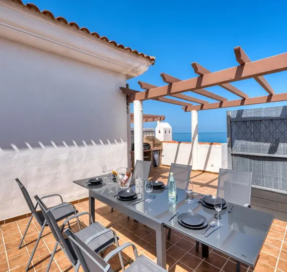 Долгосрочная аренда двухуровневого пентхауса в Manilva