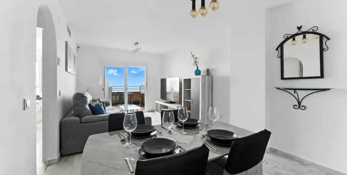 Long-term rent of penthouse duplex in Manilva 10