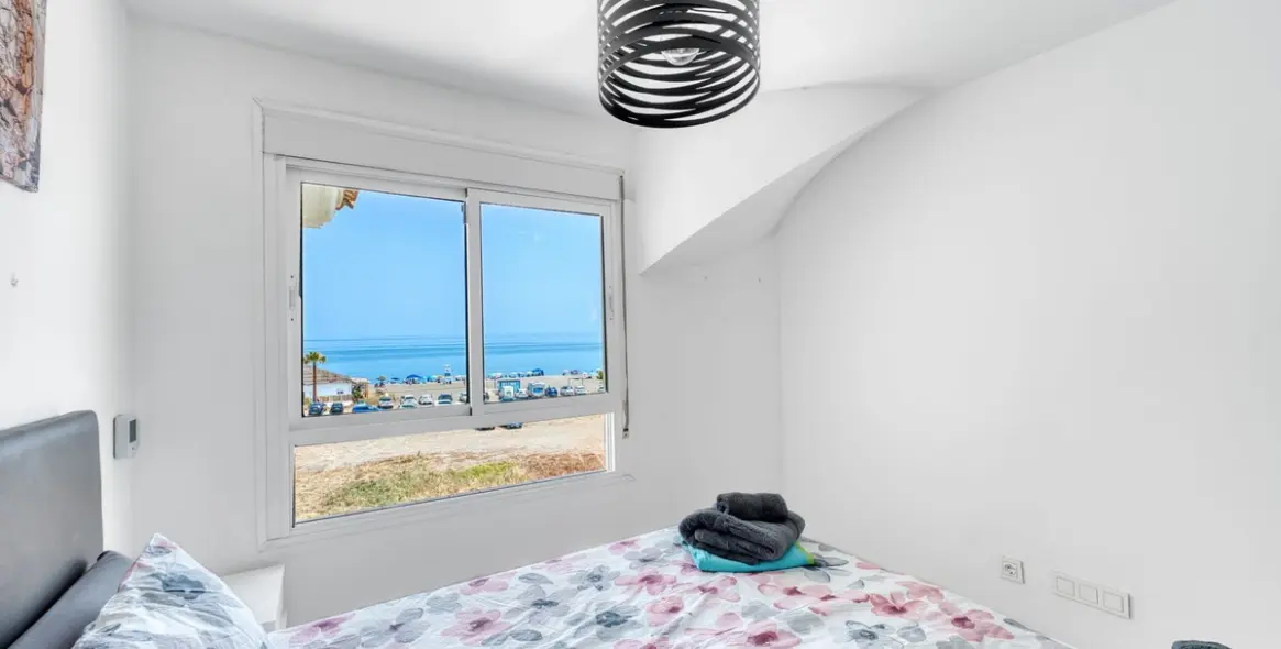 Long-term rent of penthouse duplex in Manilva 16