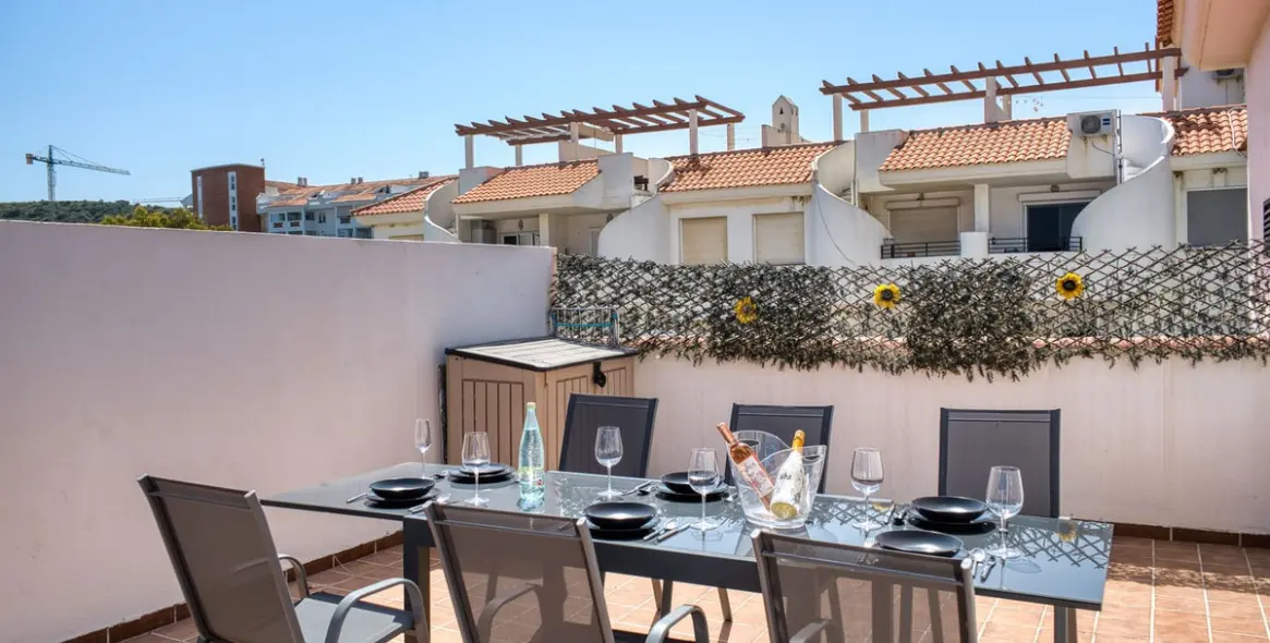 Long-term rent of penthouse duplex in Manilva 20