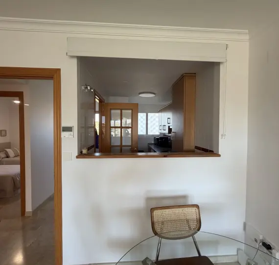 Долгосрочная аренда апартаментов на среднем этаже в Manilva