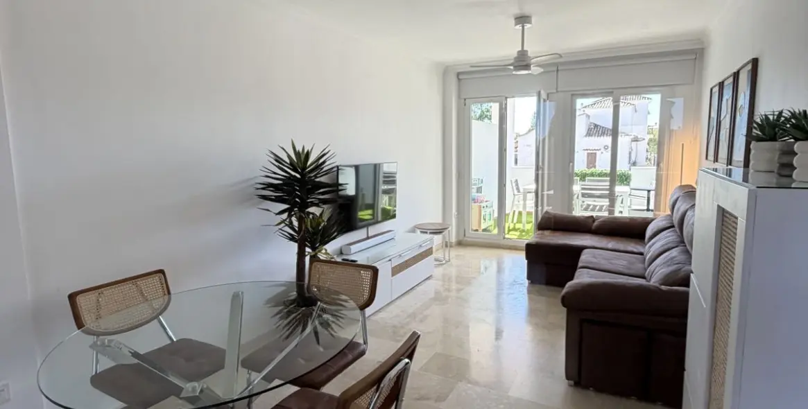 Долгосрочная аренда апартаментов на среднем этаже в Manilva 7