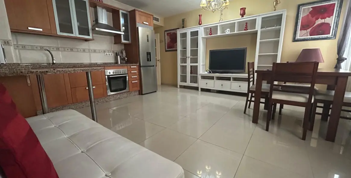 Долгосрочная аренда апартаментов на первом этаже в Fuengirola 1