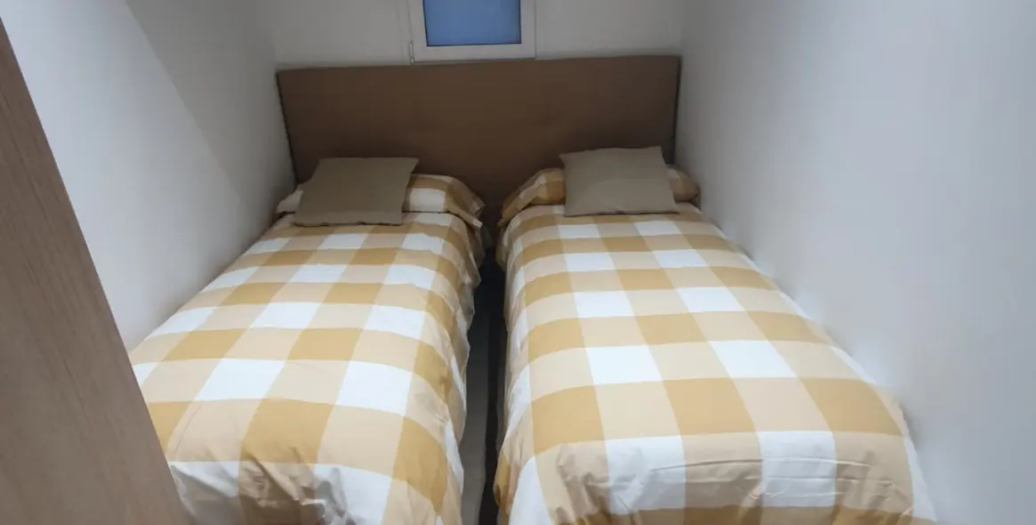 Долгосрочная аренда апартаментов на среднем этаже в Marbella (район Puerto Banús) 2