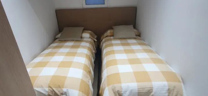 Middle floor apartment R3943684 1