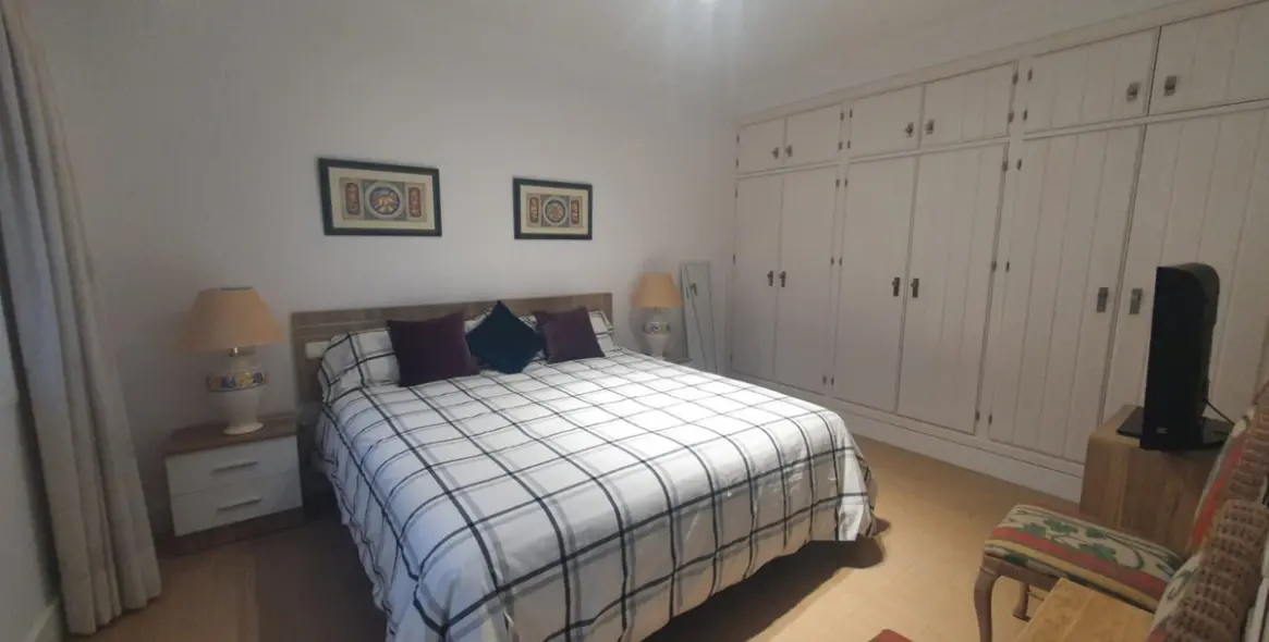 Долгосрочная аренда апартаментов на среднем этаже в Marbella (район Puerto Banús) 4