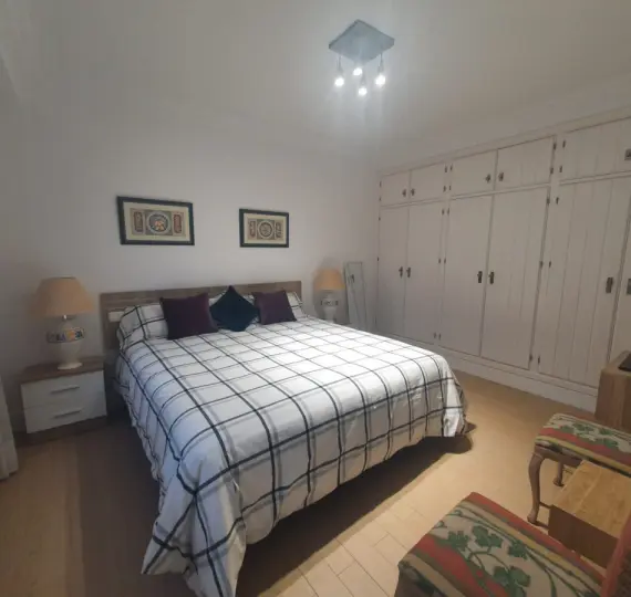 Middle floor apartment R3943684