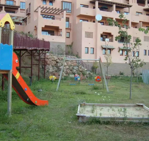 Долгосрочная аренда апартаментов на среднем этаже в Mijas