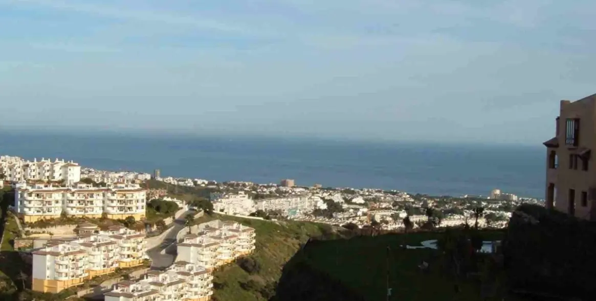 Долгосрочная аренда апартаментов на среднем этаже в Mijas 8