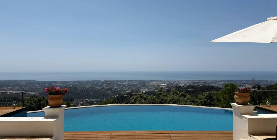 Long-term rent of detached villa in La Zagaleta 3