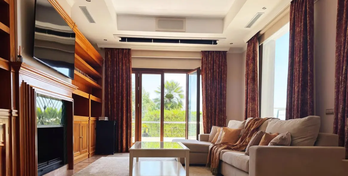 Long-term rent of detached villa in La Zagaleta 6