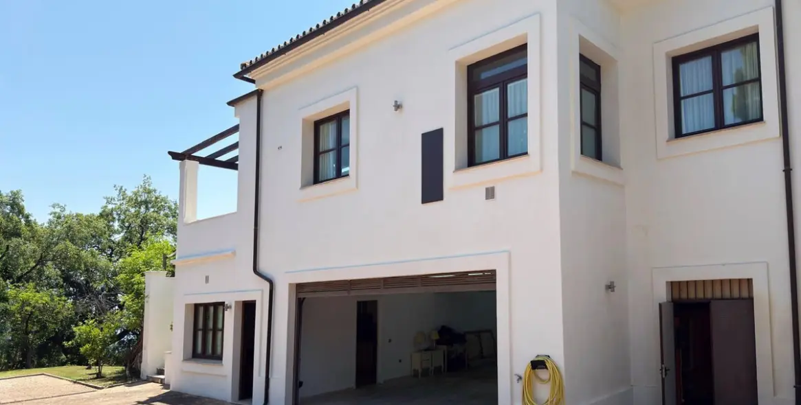 Long-term rent of detached villa in La Zagaleta 57