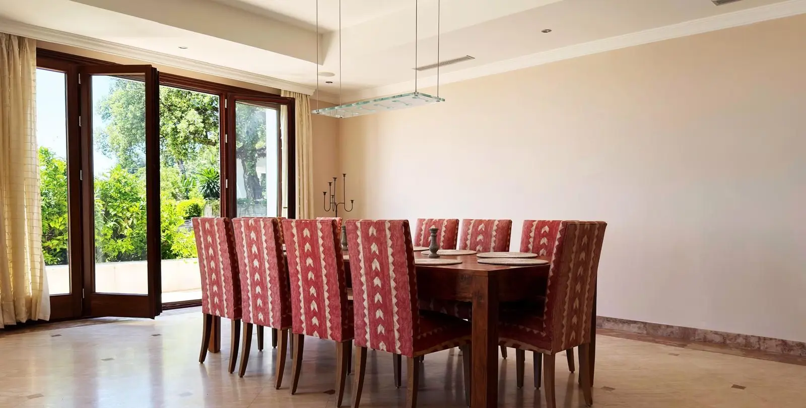 Sale of detached villa in La Zagaleta 54