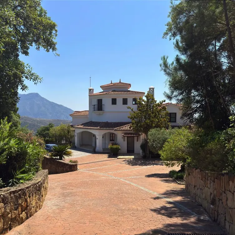 Sale of detached villa in La Zagaleta