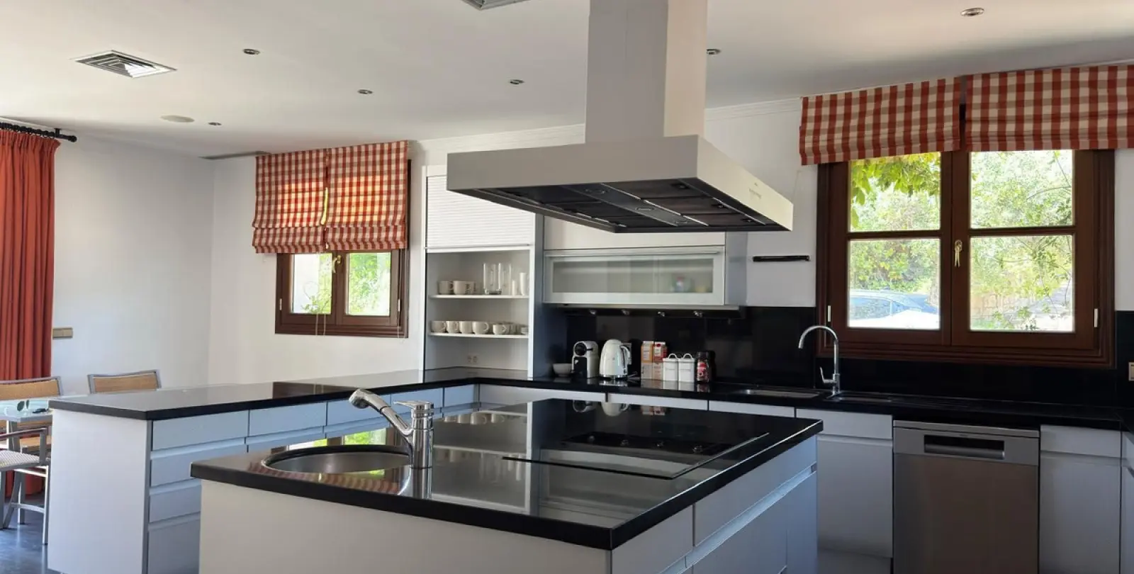 Venta de villa independiente en La Zagaleta 55