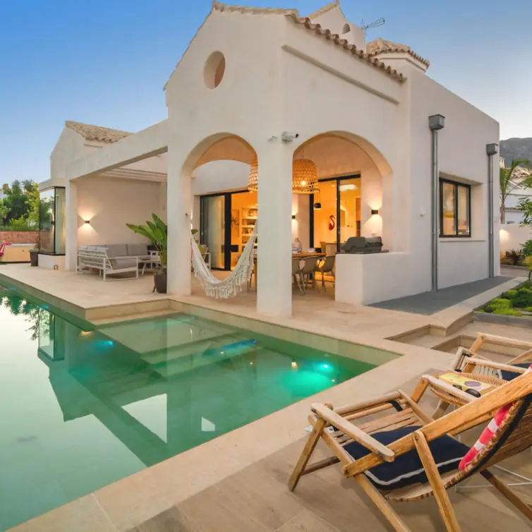 Short-term rent of detached villa in Marbella