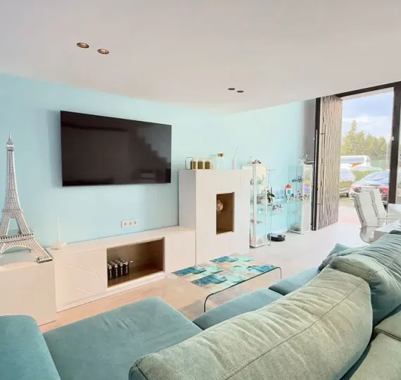 Long-term rent of office in Nueva Andalucía