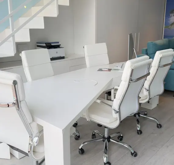 Long-term rent of office in Nueva Andalucía