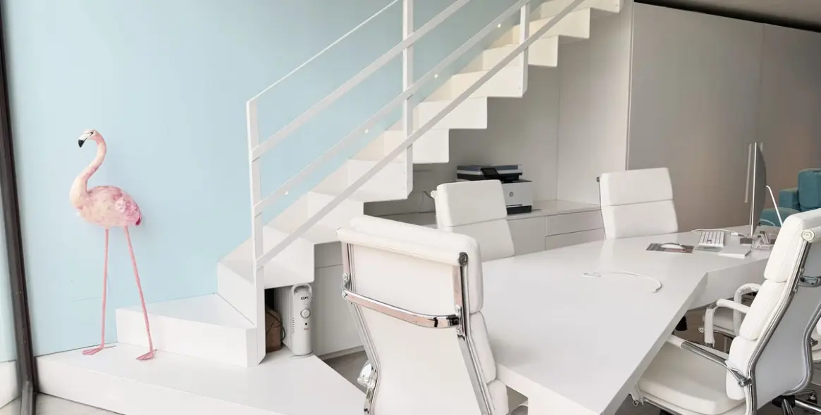 Long-term rent of office in Nueva Andalucía 18