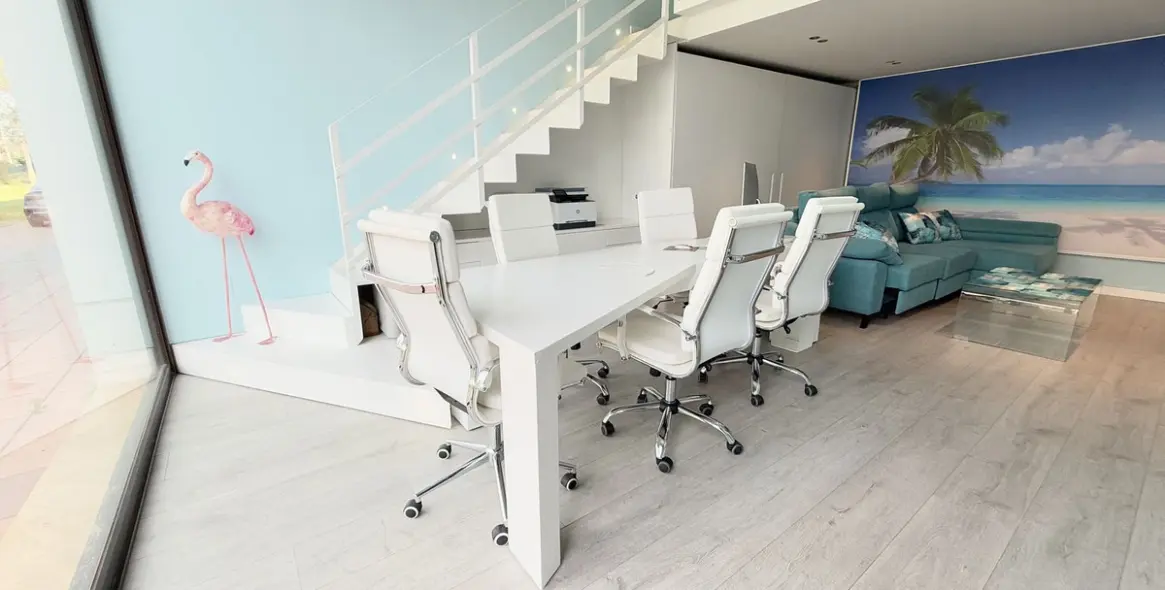 Long-term rent of office in Nueva Andalucía 20