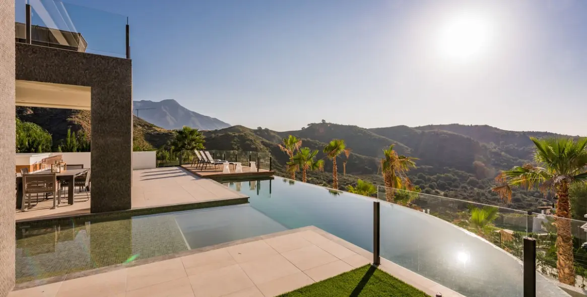 Short-term rent of detached villa in La Quinta 4