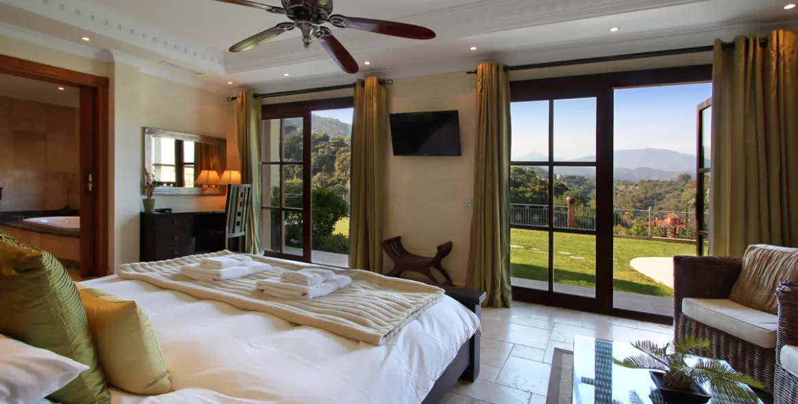 Краткосрочная аренда  отдельно стоящей виллы в El Madroñal 12