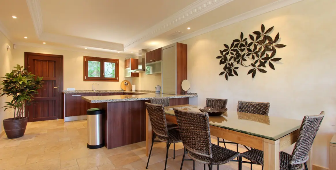 Краткосрочная аренда  отдельно стоящей виллы в El Madroñal 23