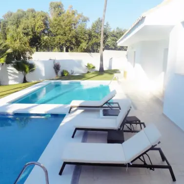 Short-term rent of detached villa in Puerto Banús