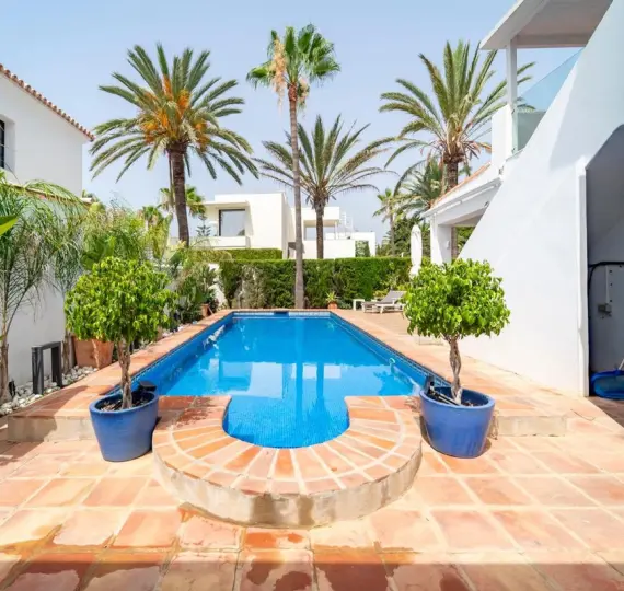 Краткосрочная аренда  отдельно стоящей виллы в Marbesa